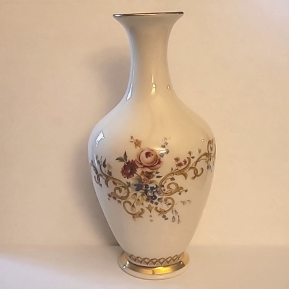 Lenox Gold Trim Vase